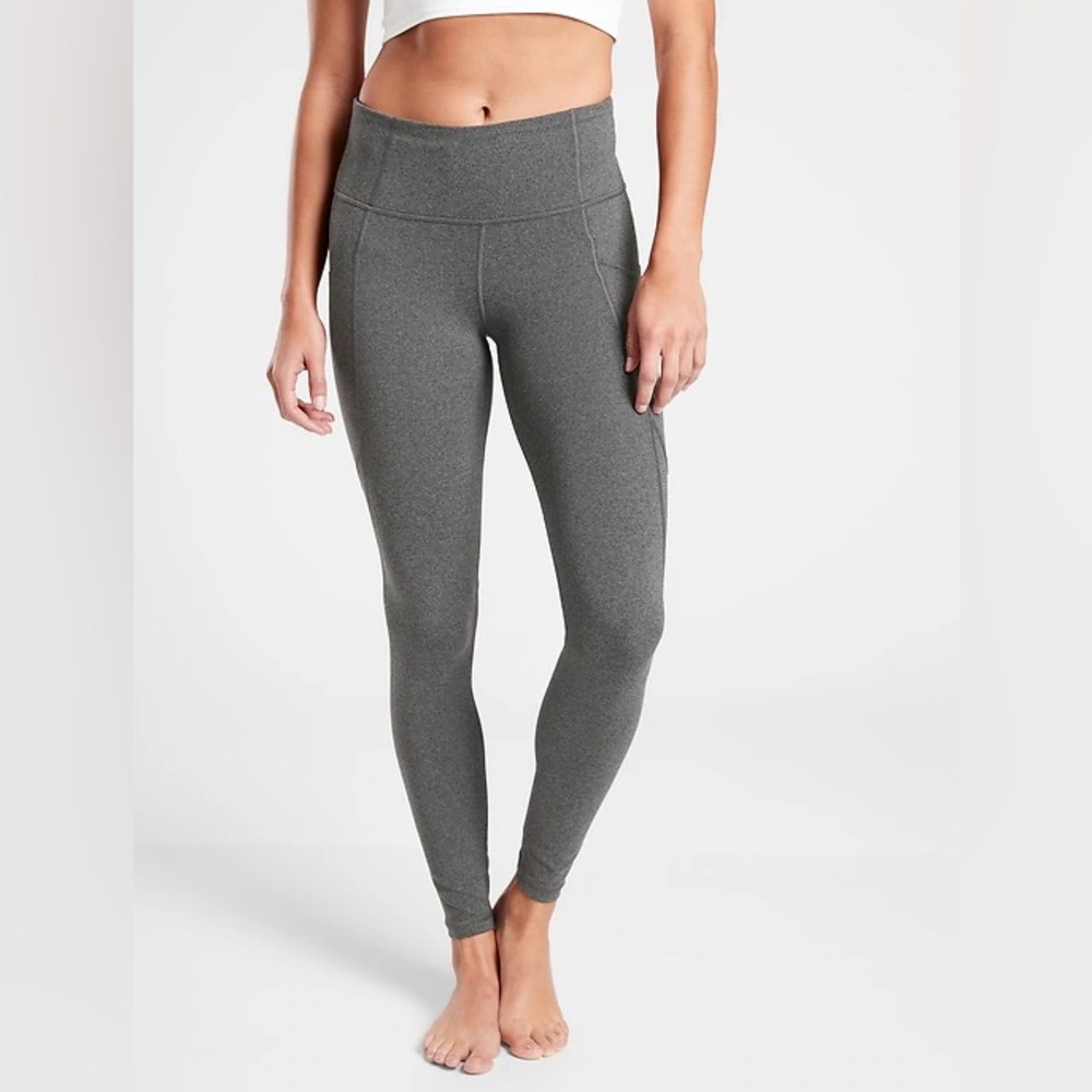 Athleta Women's Heather Gray Stash Pocket Salutation Tight‎ Size MP 25" Inseam